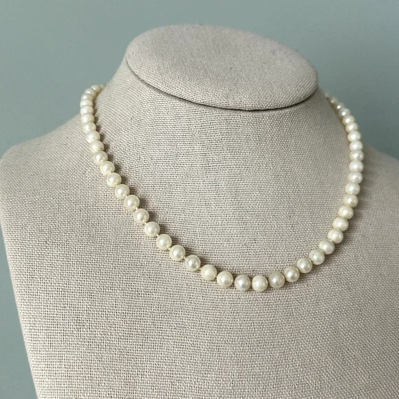 14K Yellow Gold Genuine 6MM Cream Pearl Hand Knotted Strand Necklace 16